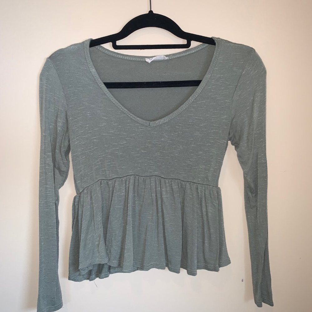 2010s Style Peplum Long Sleeve